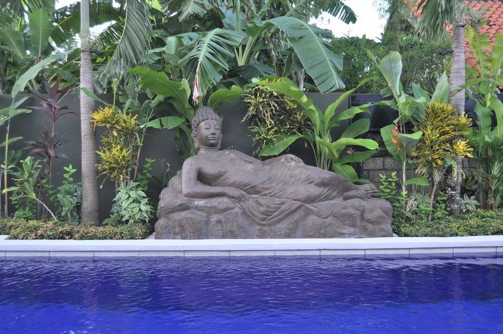 Balinea Holiday Home Seminyak Exterior foto